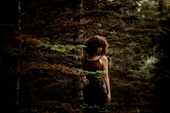 outfit inspo and guide for high school senior photos and pics in portland, beaverton, hillsboro, tualatin, tigard, lake oswego, and forest grove oregon by PNW senior portrait photographer Dionne Kraus