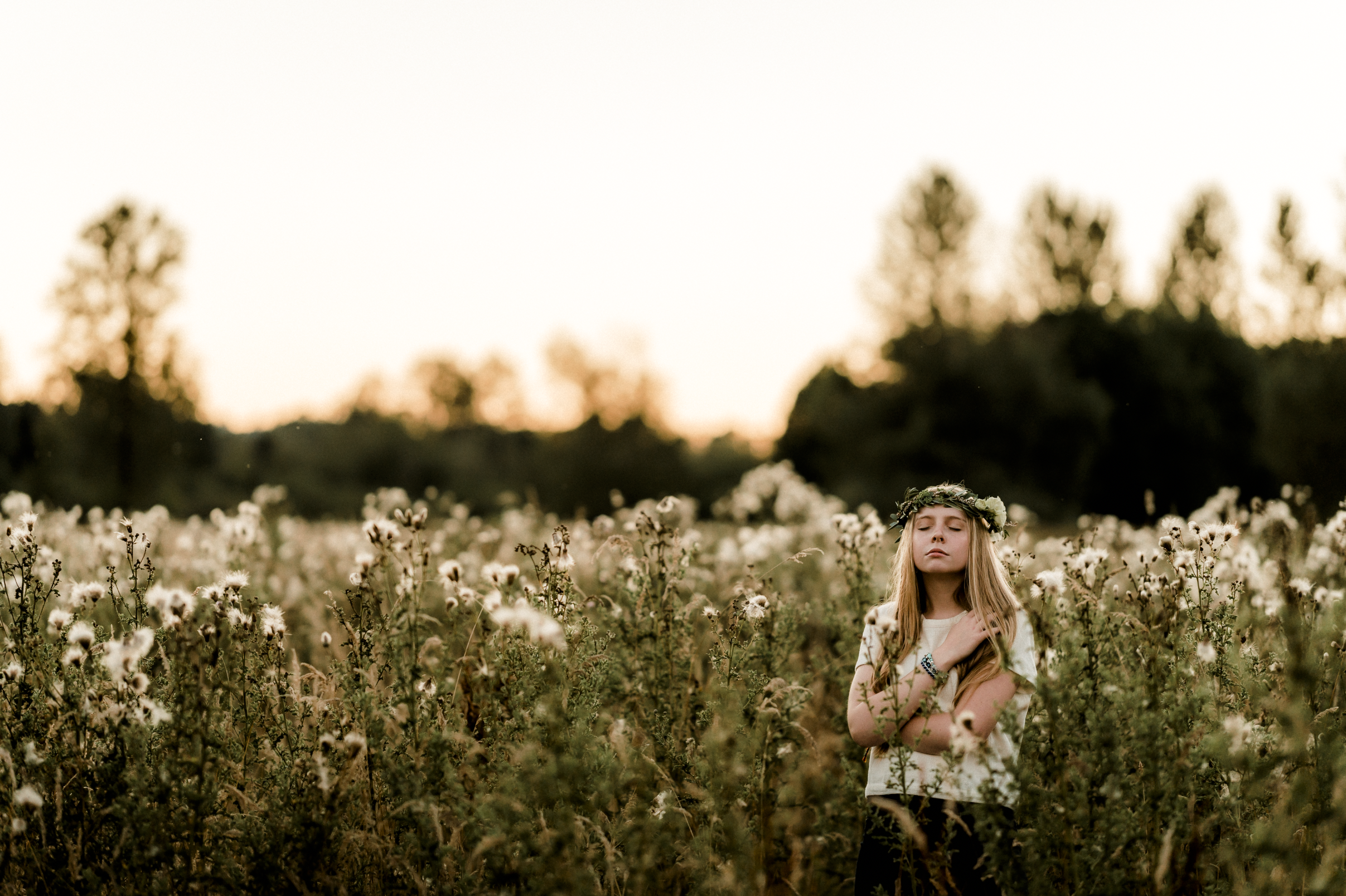 outfit inspo and guide for high school senior photos and pics in portland, beaverton, hillsboro, tualatin, tigard, lake oswego, and forest grove oregon by PNW senior portrait photographer Dionne Kraus